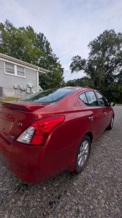 2014 Nissan versa