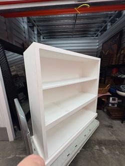 Bookshelf/bookcase/shelves/bookshelf