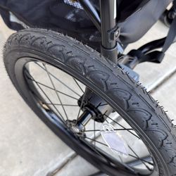 Baby trend expedition plus