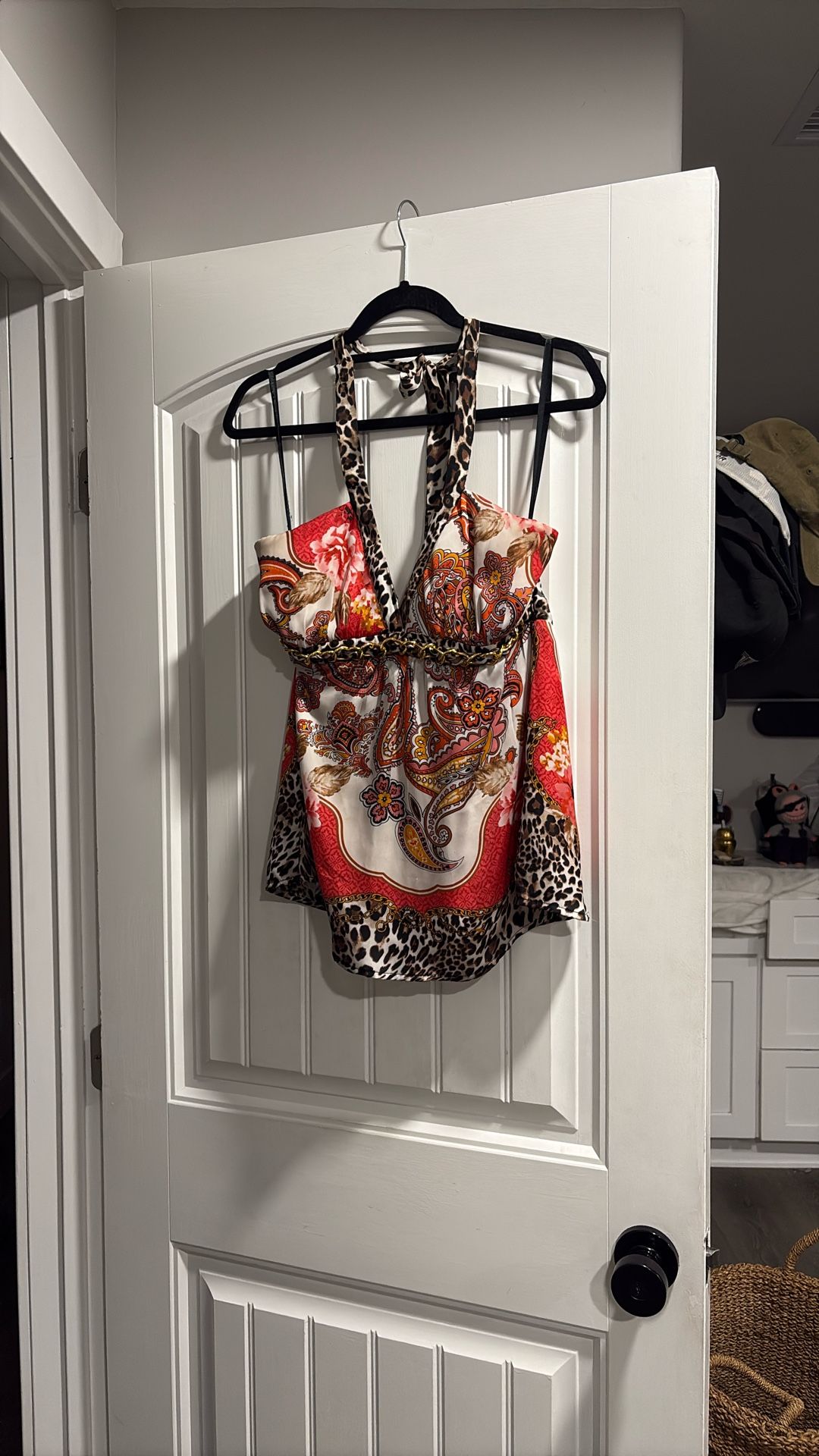 Beautiful Women’s Halter 2 B Bebe Top Size M