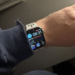 46mm Apple Watch Series 9 w/Apple Care 