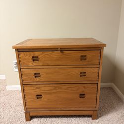 Solid Wood Nightstand w/ Pull-Out Tray