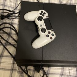 Ps4 (All Cords + Controller) good condition 