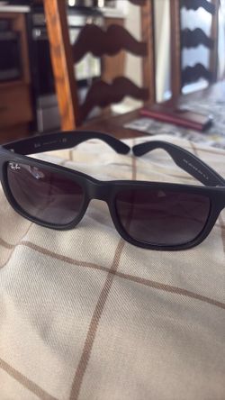 Ray-Ban Sunglasses