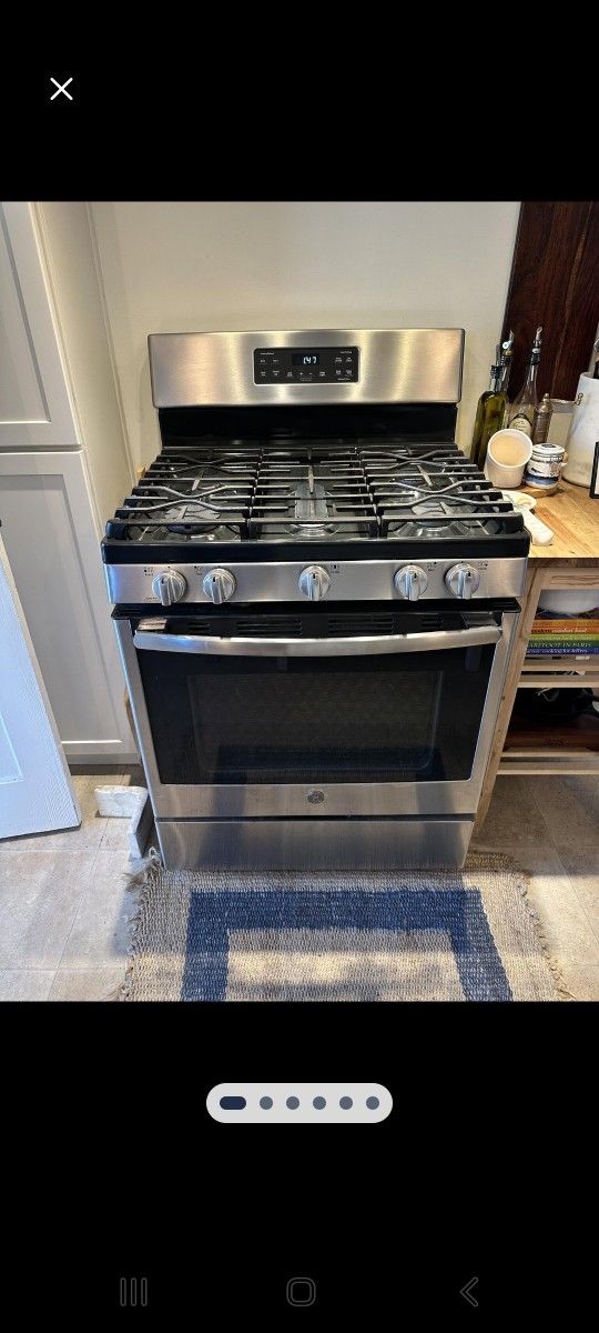 ge gas stove range in good condition for sale