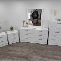 Dresser Whit Mirror, Chest And 2 Nightstands - Cómoda Con Espejo ,Gavetero Y 2 Mesitas De Noche 