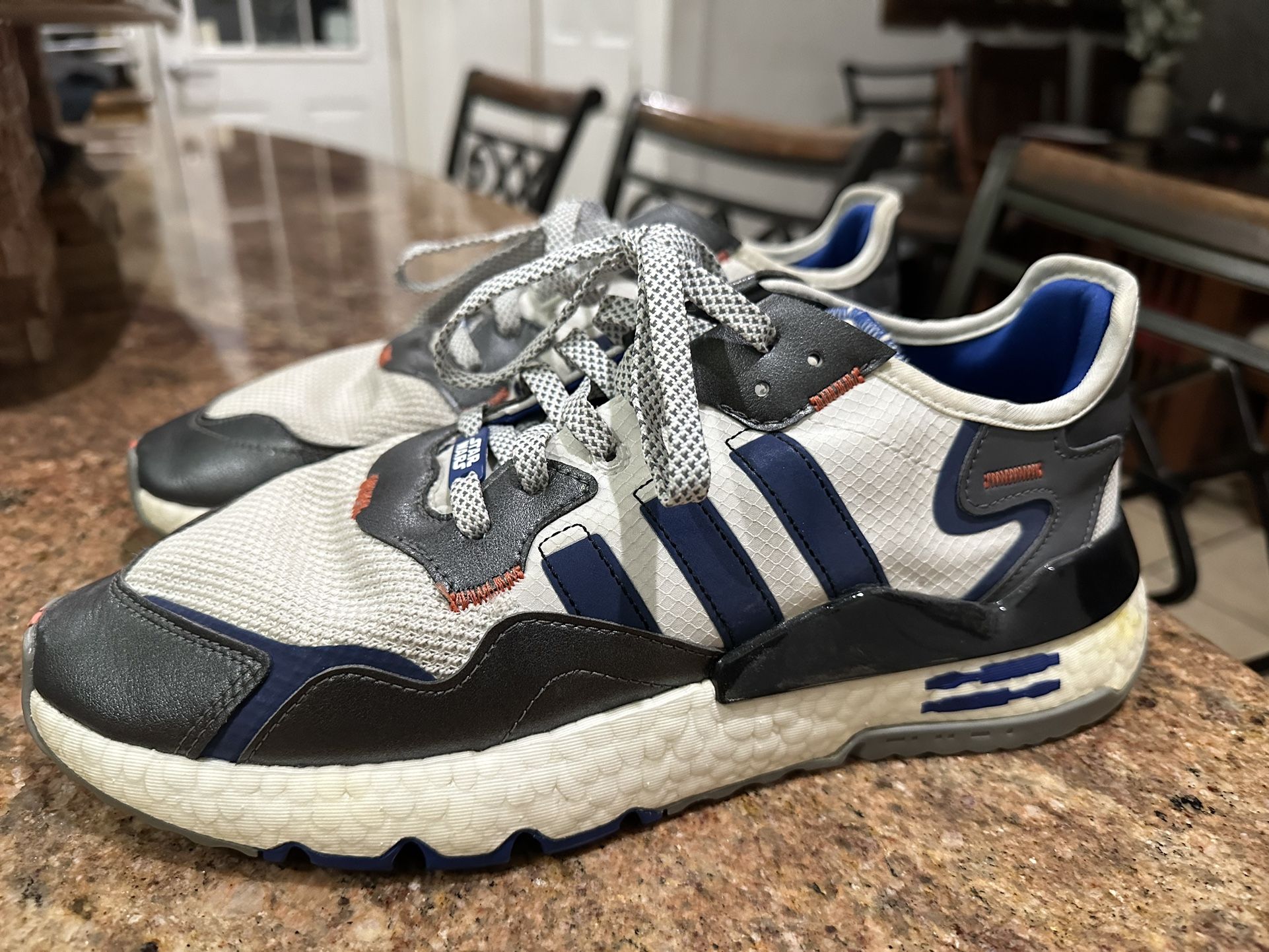 Adidas Nite Jogger Star Wars R2D2