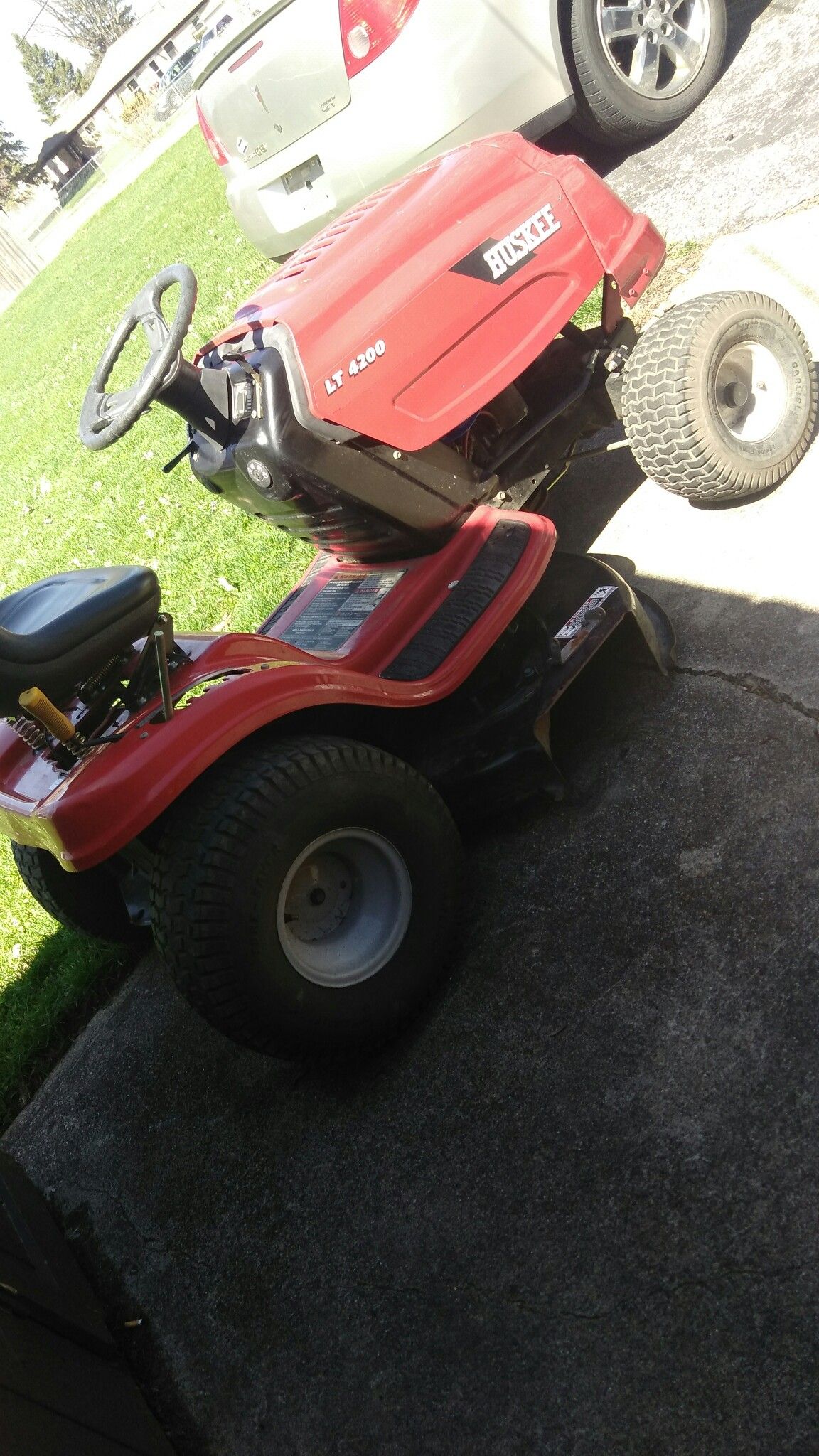 Huskee Riding Lawn Mower for Sale in Brownsburg, IN OfferUp