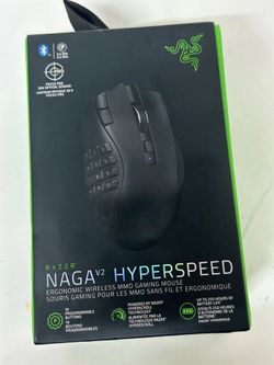 Razer - Naga V2 HyperSpeed MMO Wireless Optical Gaming Mouse. (47746)