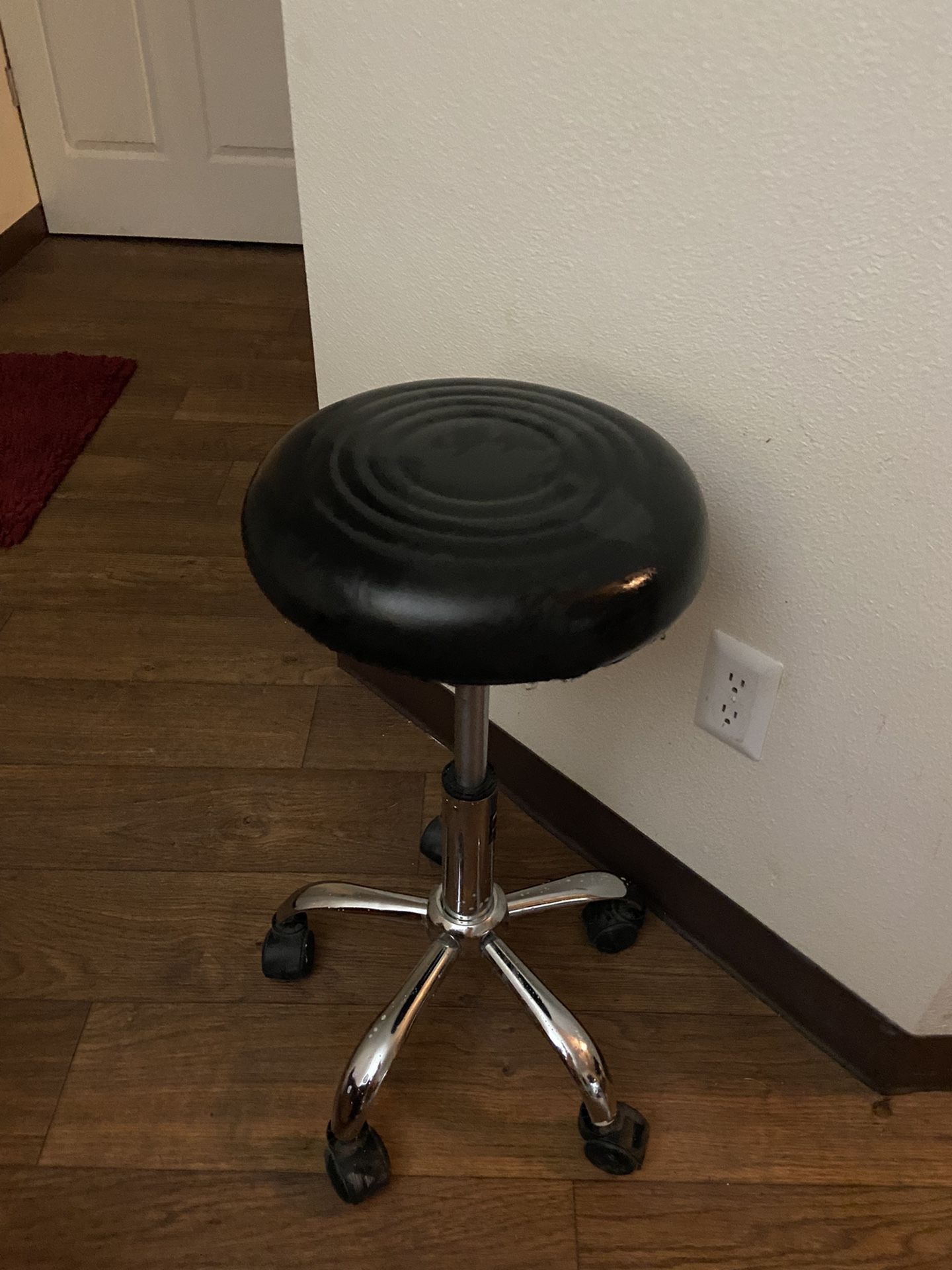 Rolling Stool