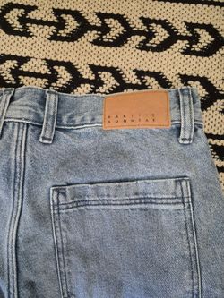 Pacific Sunwear Light Wash Denim Jeans