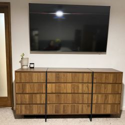 Mid Century Modern Dresser 