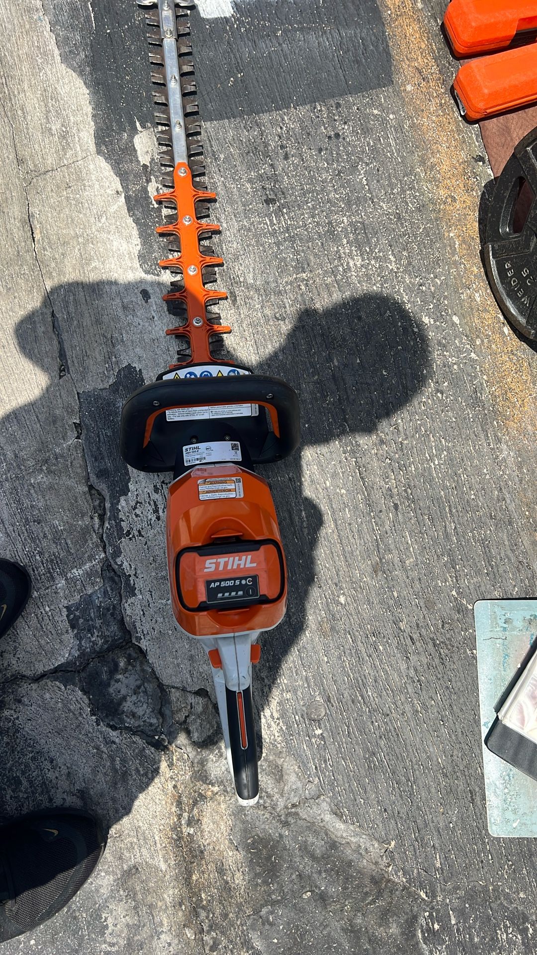 Se Vende Still Trimer De Batería con cargador y batería, está así como se miran las fotos