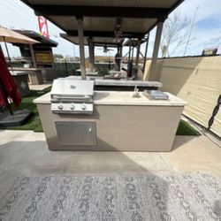 8’ Outdoor Kitchen By Kokomo Grills