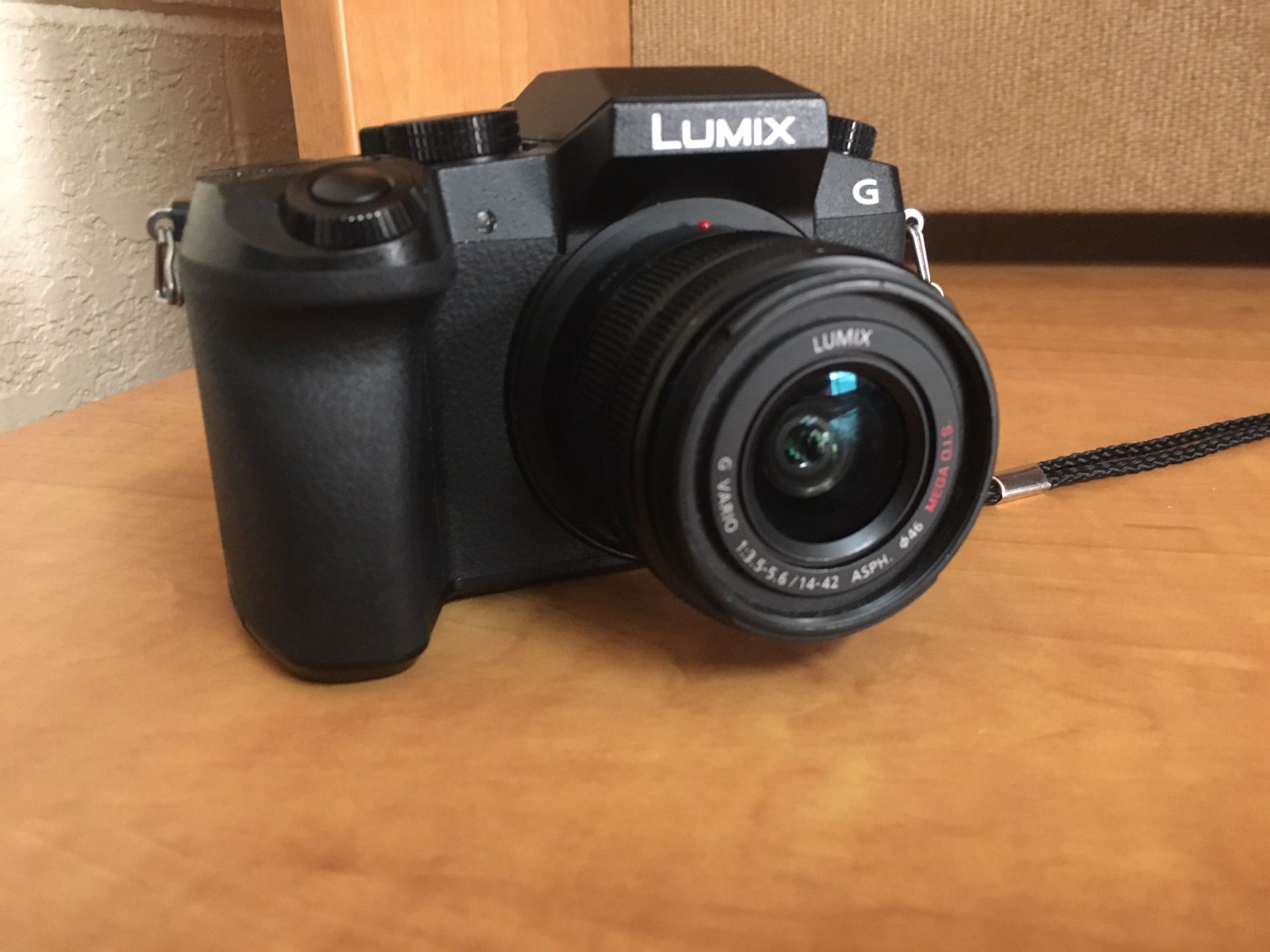 PANASONIC Lumix G7 4K Digital Camera, with Lumix G VARIO 14-42mm Mega O.I.S. Lens