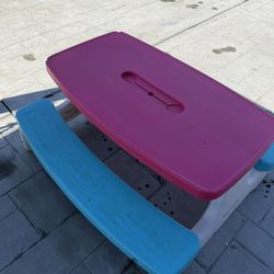 kids table little tikes