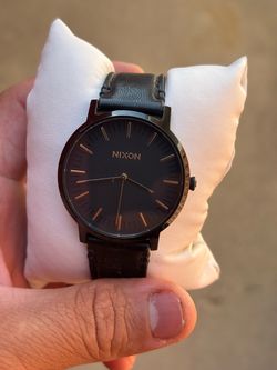 Nixon w a t c h