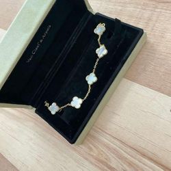 Van Cleef 18k Gold Bracelet 