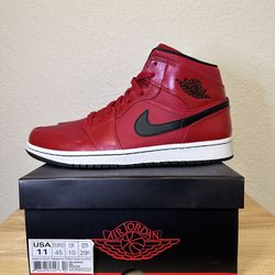 Size 11 - Air Jordan 1 Retro Mid Gym Red (554724-602)
