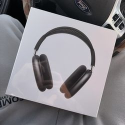 Airpods max’s brand new