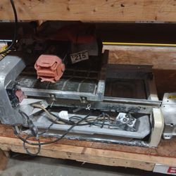 Diamondback Tile Saw 