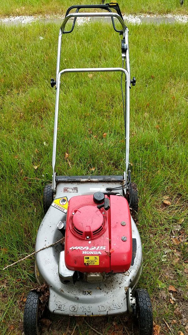 Honda HRA215 commercial lawn mower for Sale in Renton, WA OfferUp