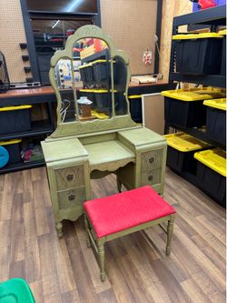 Vintage 1900’s Vanity