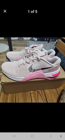 Nike running sneakers barely rose size 9.5