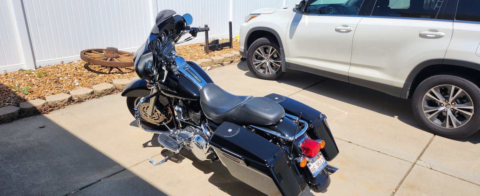 2007 HARLEY DAVIDSON STREET GLIDE, 33K MILES