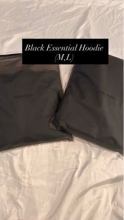 Black essential hoodie