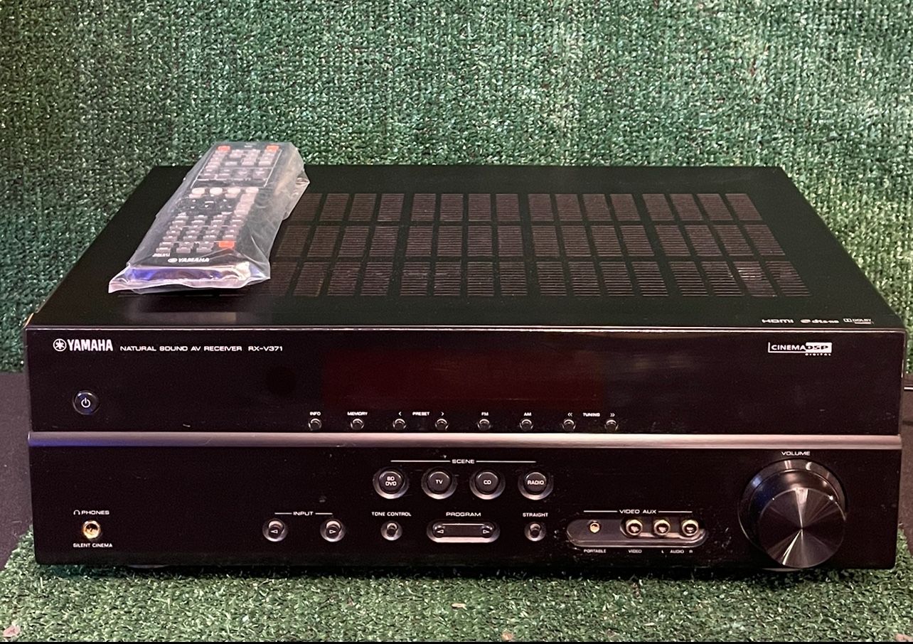 Yamaha Natural Sound AV Receiver RX-V371 Bundle 5.1 Channel 100w Per/channel & Remote Control