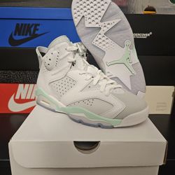 Deadstock Womens Air Jordan 6 Retro (Mint Foam)