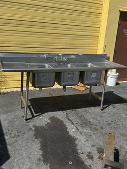 three compartment sink