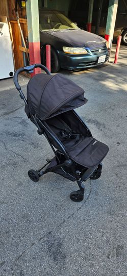 Mompush travel stroller