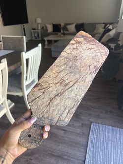 Gorgeous Marble-Style Serving Board – Unique Brown & Cream Stone Design