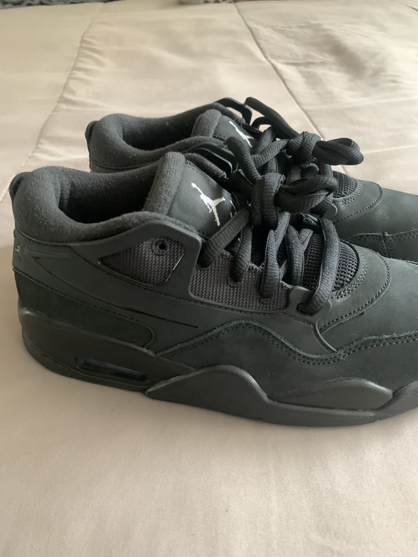 Jordan  AJ 4 RM
