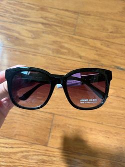 NWT Anne Klein women Sunglasses