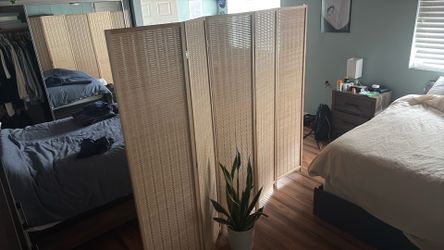 Room divider