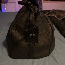 Authentic Louis Vuitton  Keepall Bandouliere Duffle 50 Black Leather Monogram Shadow must pick up downtown Seattle