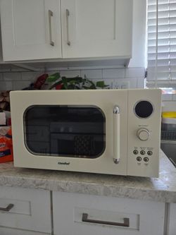 Retro Microwave eggshell