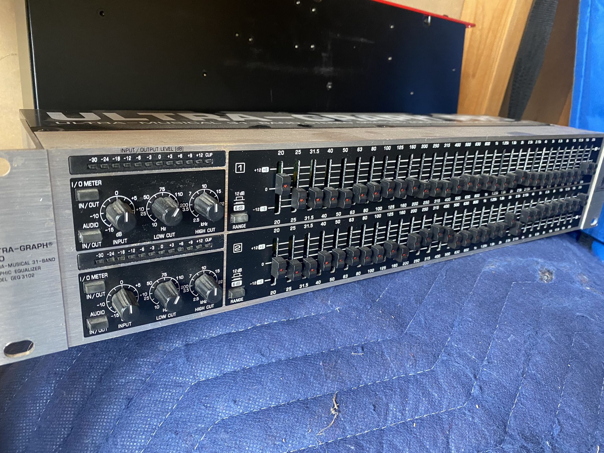 Behringer Geq3102 Equalizer