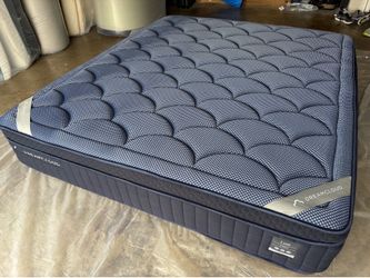 California King Mattress - DreamCloud