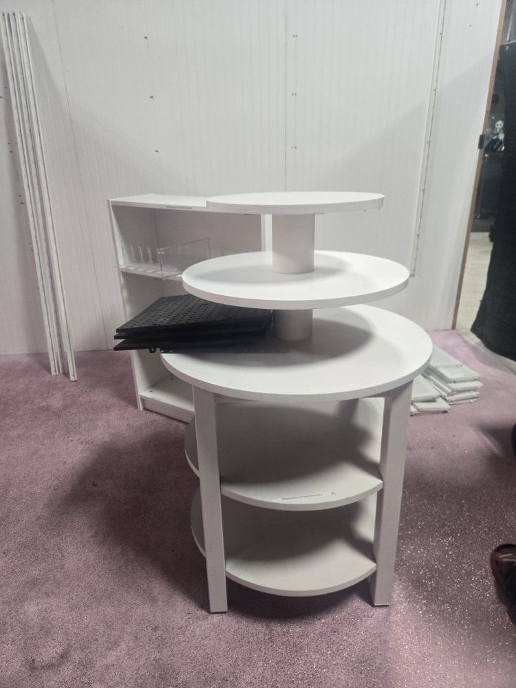 Round Display Table
