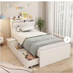 White Wood Twin Size Bed Storage Bed with 3-Wheels Drawers and Headboard with mattress almost new.