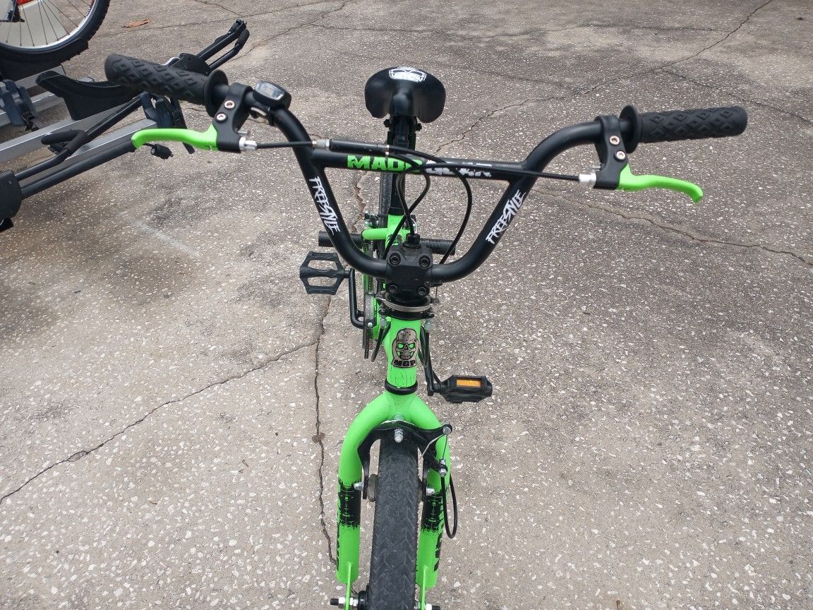 MADD GEAR MG ONE Freestyle BMX Bike with 20