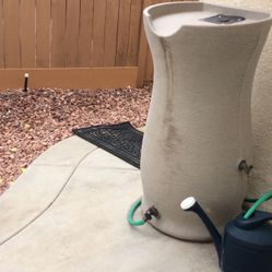 RAIN WATER BARREL