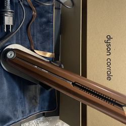 New Dyson Córrale