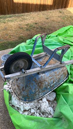 Wheel barrow