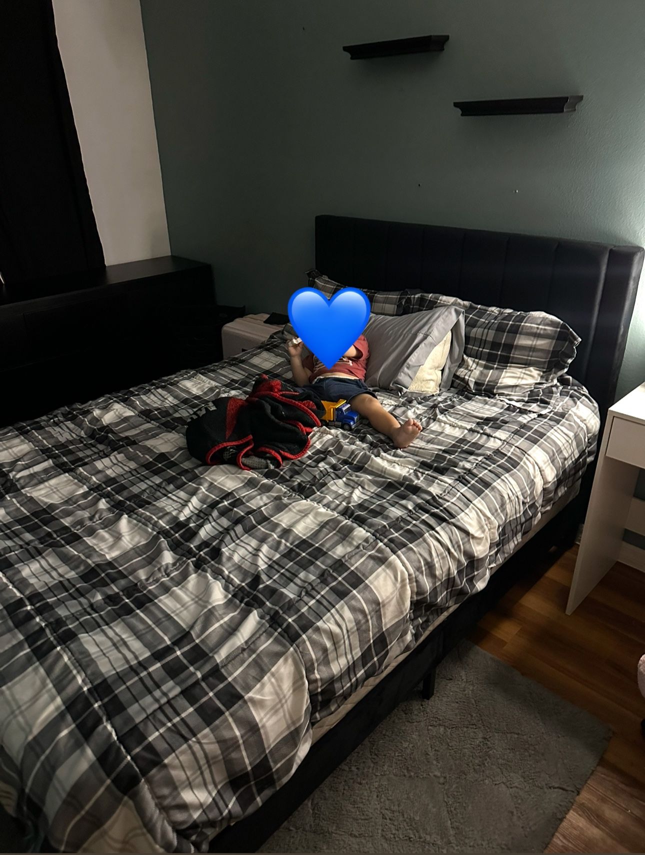 full bed frame/ mattress/ box spring
