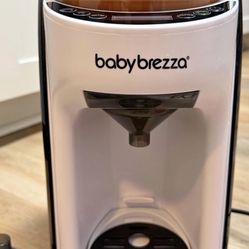 Baby Brezza Milk Formula Dispenser 